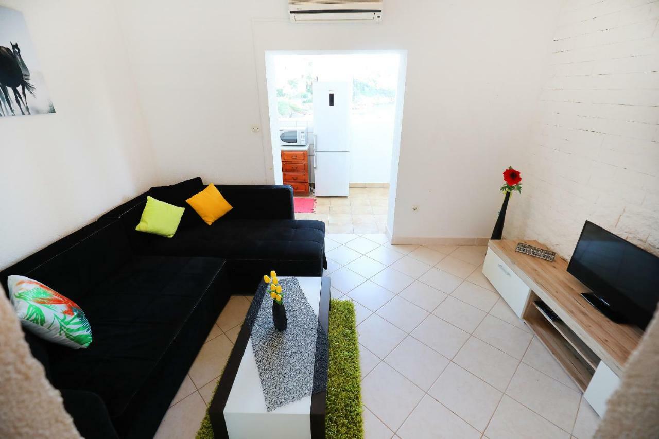 Apartments Savar - Ilo Brbinj Екстериор снимка