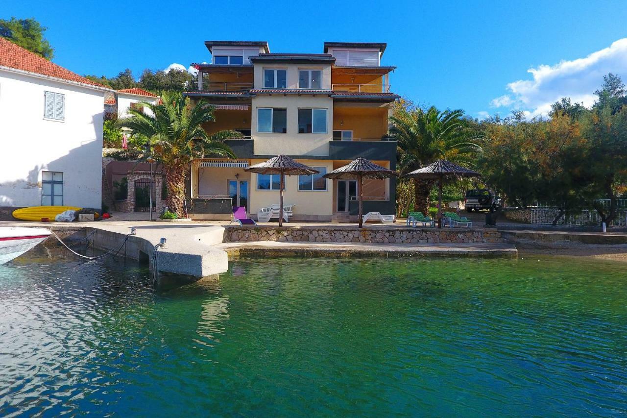 Apartments Savar - Ilo Brbinj Екстериор снимка