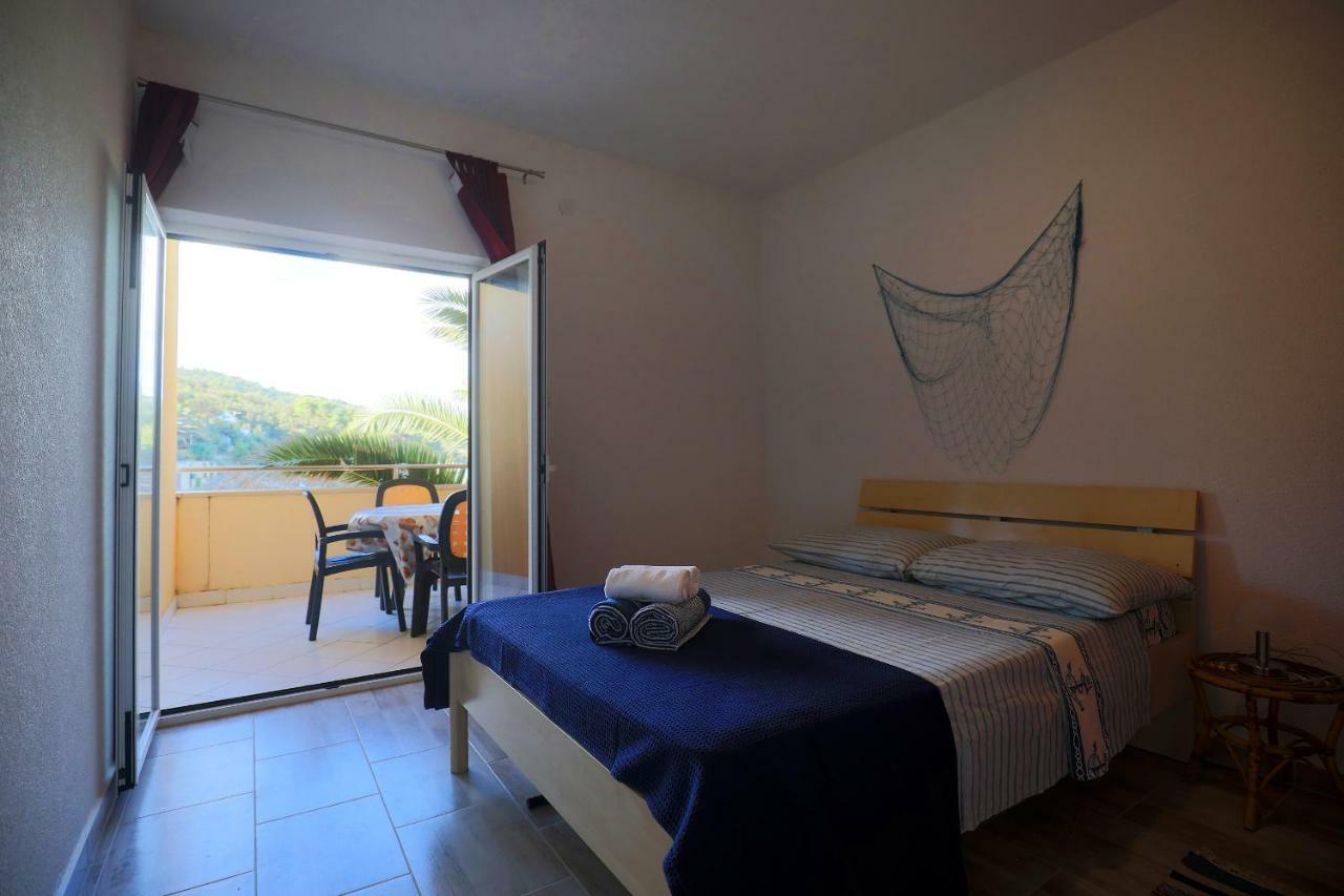 Apartments Savar - Ilo Brbinj Екстериор снимка